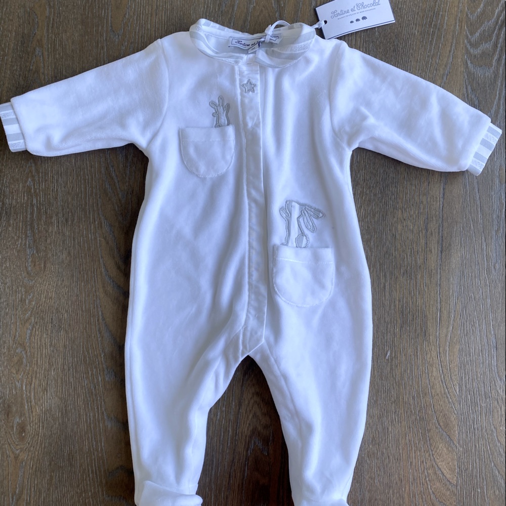 Tarting Et Chocolat | Neutral Onesie